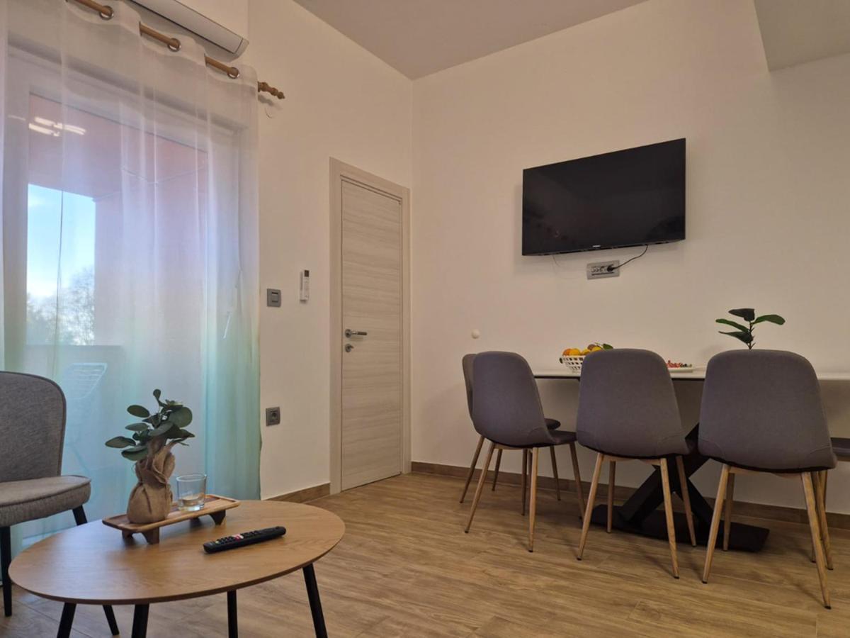 Bijeg U Mir, Dvosobni Apartment *