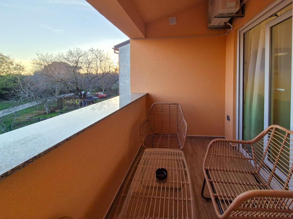 Apartment Bijeg U Mir, Dvosobni *